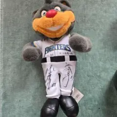 ファイターズマスコット サイン入りぬいぐるみ