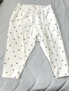 ユニクロ　ハート柄 ホワイトパンツ バックポケット付き　80cm