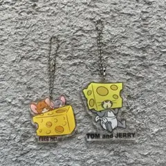 【新品・未使用】　トムとジェリー　アクリルキーホルダー　ジェリー　タフィー　2種