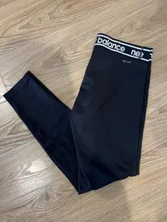 New Balance ブラックレギンス