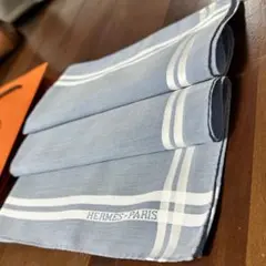 HERMES エルメス　ハンカチ ブルー　上質　コットン　水色　チーフ