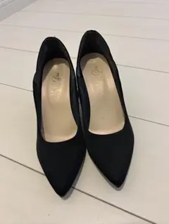 スカラップパンプス