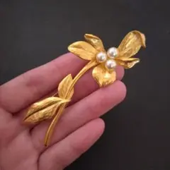 Item thumbnail for item 5f018a95-2c8d-45af-a95f-ab4d3bbe1792