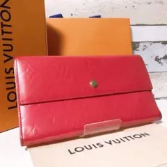 ルイヴィトン ポルトトレゾール インターナショナル ヴェルニ 長財布