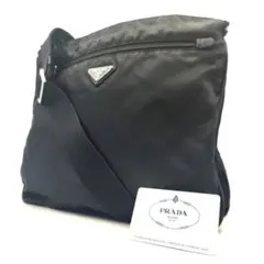 PRADA ショルダーバック 黒 ナイロン 三角プレート サコッシュ 斜め掛け