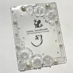 【フラワーパール　クリア　微細ラメ】B8 トレカケース　レジン　デコ　硬質ケース