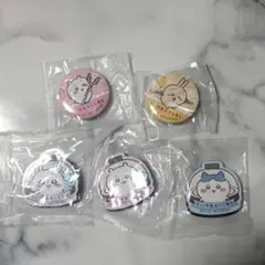 ちいかわ　くら寿司　マグネット＆缶バッジ　セット