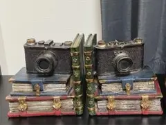 【バラ売り可】カメラ型ブックスタンド 左右セット
