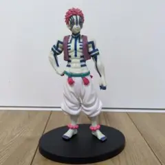 アニメ フィギュア 白いパンツ