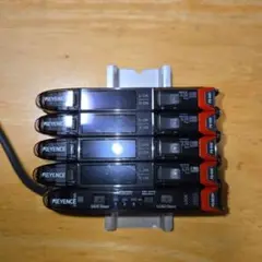 キーエンスFS-MC8N/P　FS-N40(4個)セット中古品ファイバアンプ