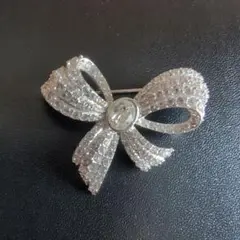 美品✨SWAROVSKI　スワロフスキー　リボン　ブローチ