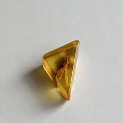 0.5g バルティックアンバー ミニミニサイズ 三角