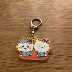 ちいかわ　サンリオ　キティ　オーロラアクリルキーホルダー