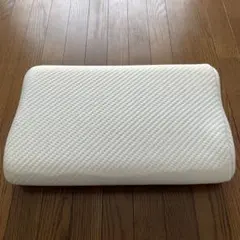 ニトリ かたくなりにくい なみがた 低反発枕 33×54