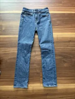 売り切り価格 GAPデニム CLASSIC STRAIGHT HIGH RISE