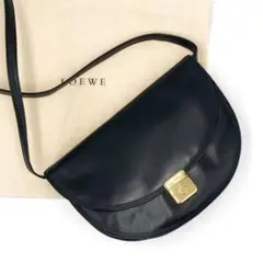 ロエベ ショルダーバッグ アナグラム ゴールド金具 ハーフムーン レザー 紺色