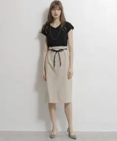 美品☆ベルト付ハイウェストタイトスカート ベージュ 36 TONAL トーナル