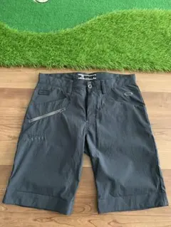oakley オークリー　ポケット付きグレーショートパンツ　size32