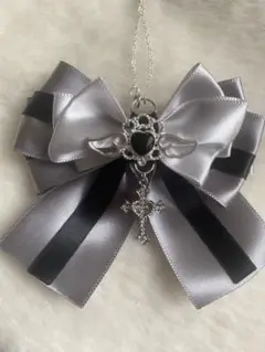 ハンドメイド　グレー　リボン　バックチャーム　NO.388