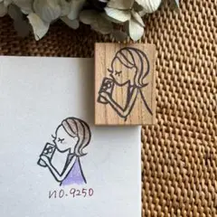 スタンプ　No. 9250ドリンクの女の子￼