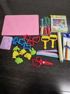 粘土工芸道具セット 色付き粘土と型抜き