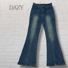 ★デイジー★フレアデニム ブーツカット ストレッチ タイトめ 脚長効果