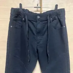 ブラックデニム　ストレッチ素材　美品