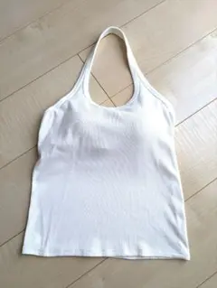 UNIQLO　AIRism オープンバックホルターブラトップ　Mサイズ