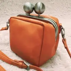 【美品】Kawa-Kawa ミニショルダーバッグ レザー がま口 オレンジ