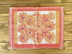 クロス　ランチョンマット　タペストリー　布　インテリア　花柄　オレンジ色