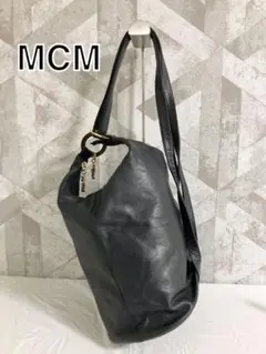 【美品】MCM エムシーエム レザー ショルダーバッグ 斜め掛け ブラック