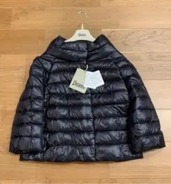 新品タグ付 HERNO ヘルノ 定番人気 9万 ブラック 44 XL ソフィア