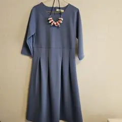 青 プリーツ付き 七分丈ワンピース
