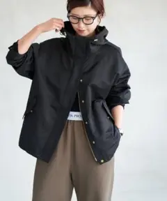 ★限定価格★ Spick and Span 撥水マウンテンパーカー　黒　38