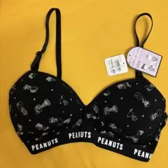 スヌーピー ノンワイヤー ブラ 新品　SNOOPY PEANUTS Mサイズ