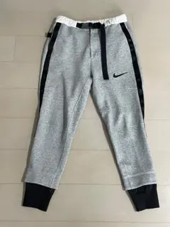 Item thumbnail for item c214c390-a0c8-42b7-9aea-502b41cae8ae