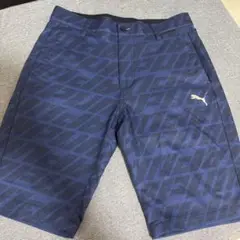 PUMA ネイビー ショートパンツ
