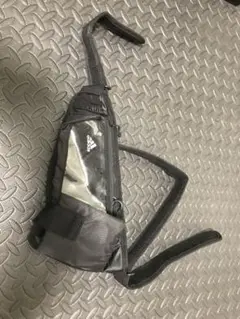adidas ランニングボトルバッグ