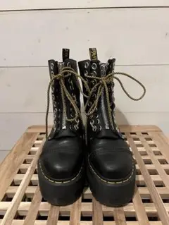 Dr.Martens 10ホール 厚底ブーツ