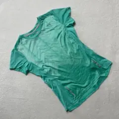 Puma Tシャツ グリーン メッシュ ストライプ スリム Sサイズ ランニング