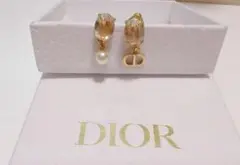 Dior ゴールド クリスタルパールピアス