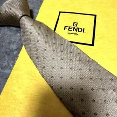 FENDI フェンディ ネクタイ ズッカ シルバー系 FF柄 シルク 結婚式