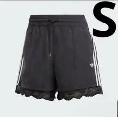 adidas レース トリム スリーストライプス ショートパンツ　S