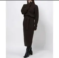 Mila Owen ハイネックニットストレートトップス