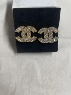 ピアス