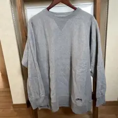 Stussy グレー クルーネック トレーナー