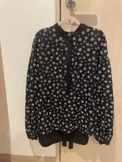ロージーモンスター トップス