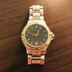 GUCCI ゴールド シルバー クォーツ時計　9040M