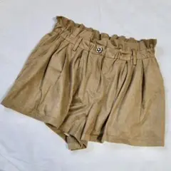【美品】ungridビジュー付き ベージュショートパンツ