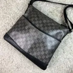 GUCCI グッチ ショルダーバック クリスタルレザー 黒 グレー